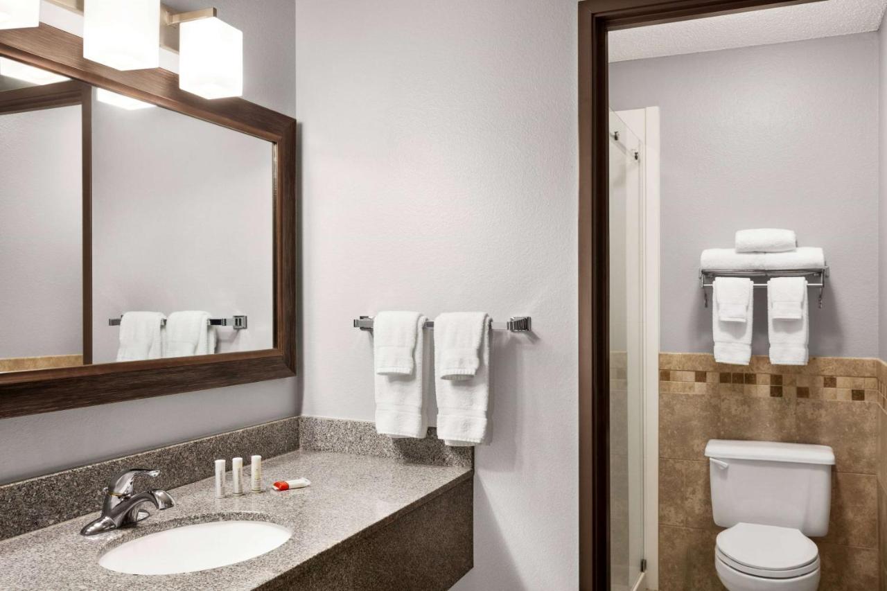 Americinn By Wyndham Sauk Centre Extérieur photo