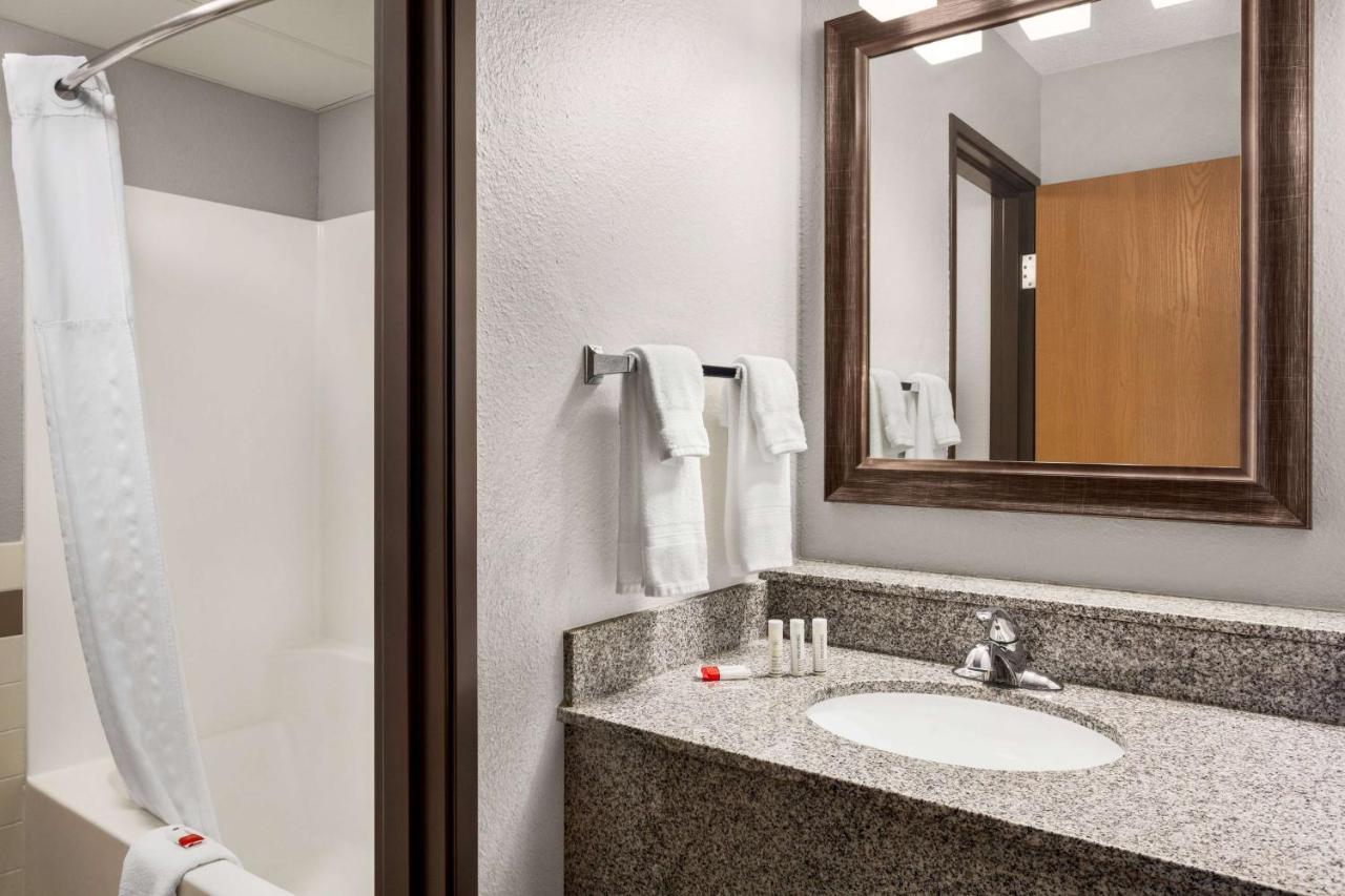 Americinn By Wyndham Sauk Centre Extérieur photo