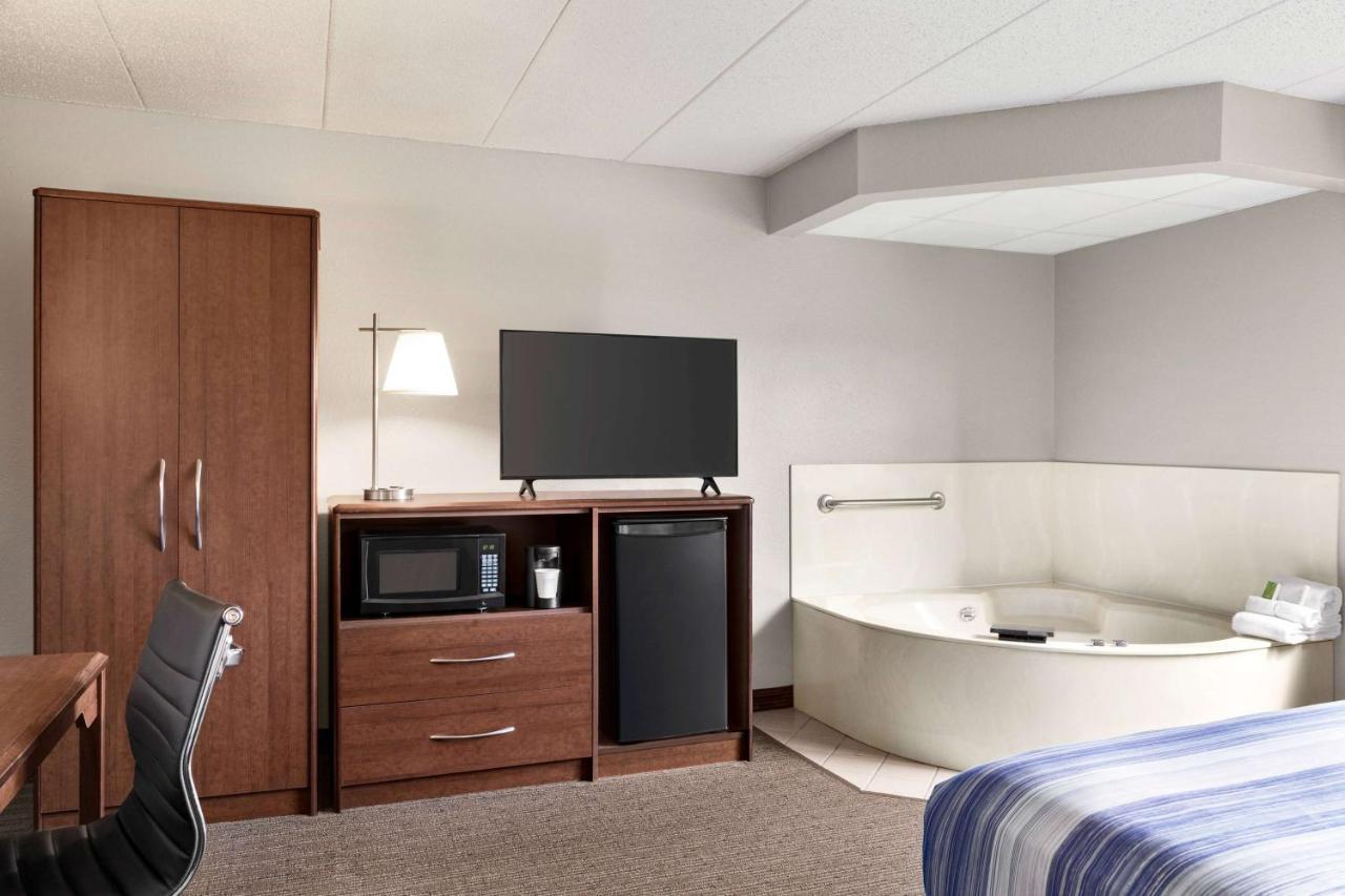Americinn By Wyndham Sauk Centre Extérieur photo